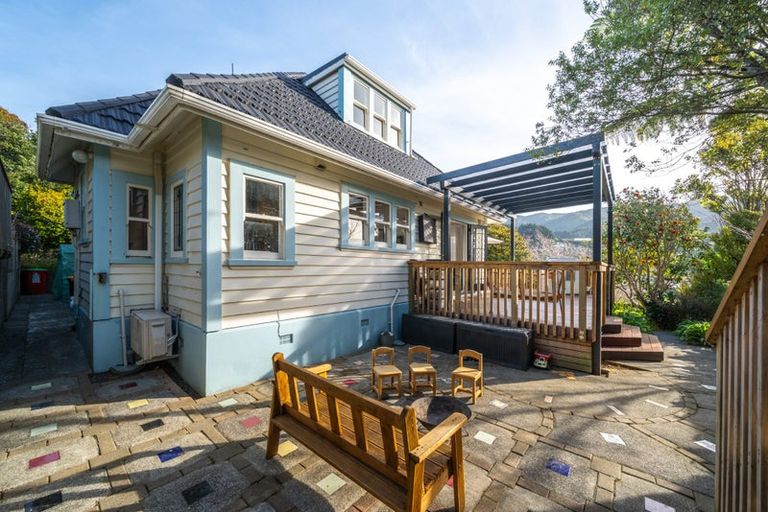 Photo of property in 28 Handyside Street, Tawa, Wellington, 5028