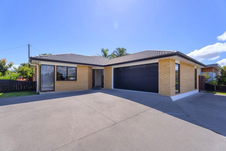 Photo of property in 1 Cobham Lane, Whitianga, 3510