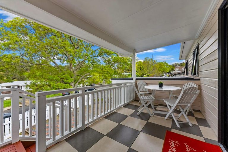 Photo of property in 1/51 Vandeleur Avenue, Birkdale, Auckland, 0626