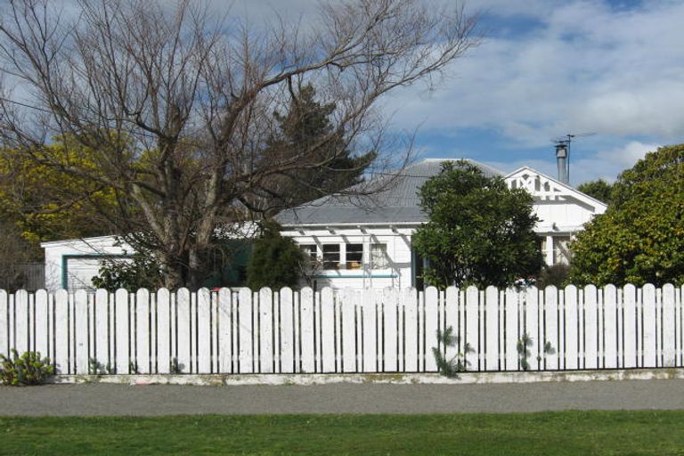 Photo of property in 74 River Road, Masterton, 5810