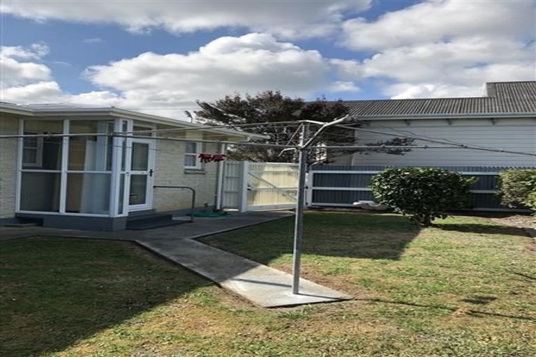 Photo of property in 53 Bath Street, Levin, 5510