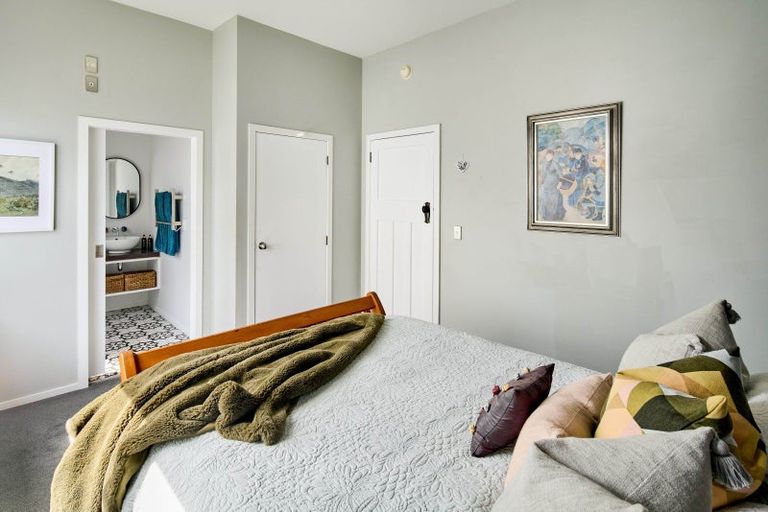 Photo of property in 62 Heretaunga Street, Petone, Lower Hutt, 5012