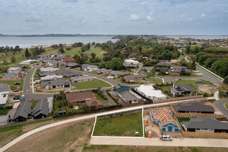 Photo of property in 49d Western Avenue, Omokoroa, 3172