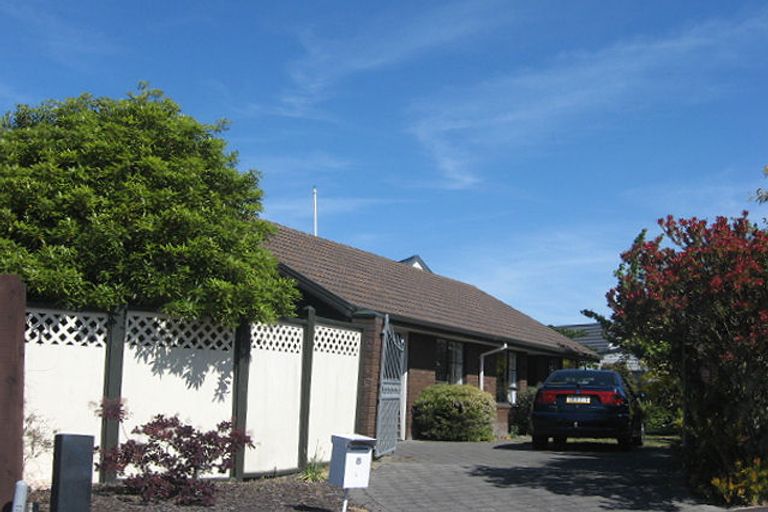 Photo of property in 8 Heriott Close, Burwood, Christchurch, 8083