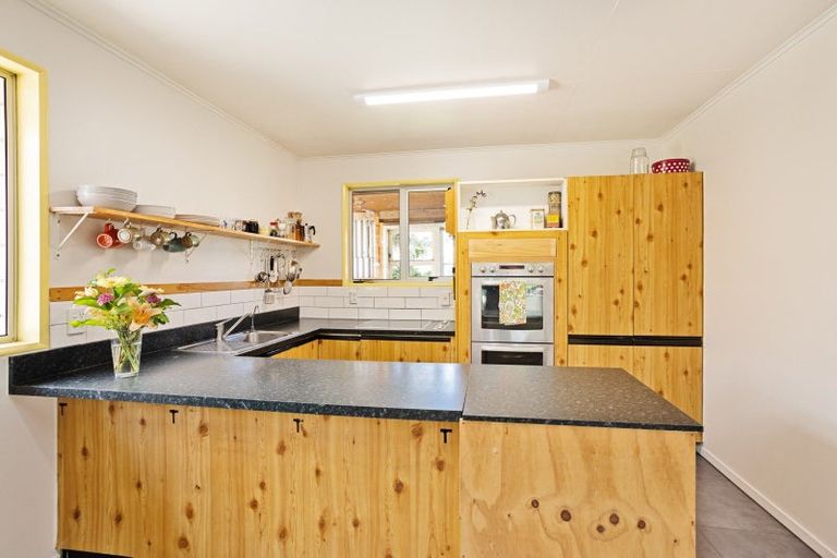 Photo of property in 30 Girvan Street, Wallacetown, 9816