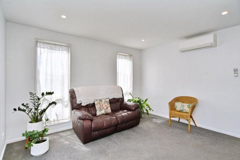 Photo of property in 27 Westpark Boulevard, Rangiora, 7400