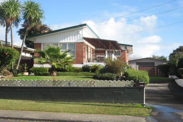 Photo of property in 18 Mckean Avenue, Manurewa, Auckland, 2102