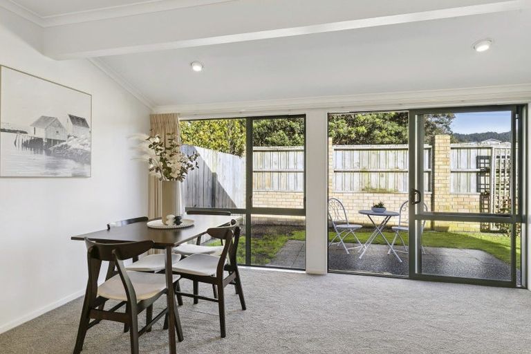 Photo of property in Redwood Village, 6/42 Main Road, Tawa, Wellington, 5028