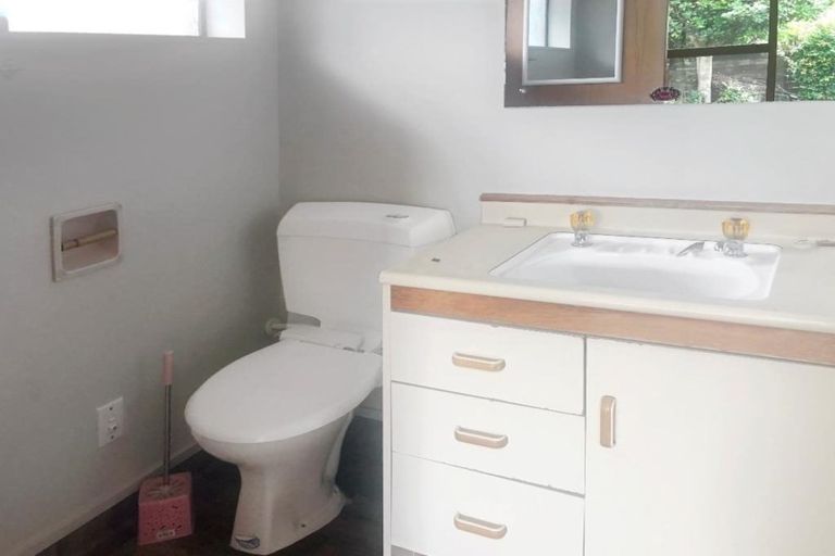 Photo of property in 65b Centreway Road, Orewa, 0931