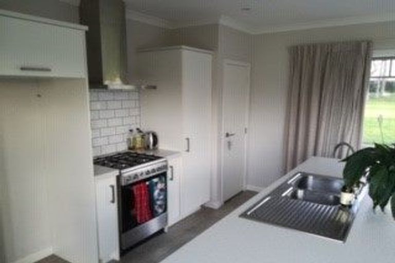 Photo of property in 3 Royal Oaks Lane, Newstead, Hamilton, 3286