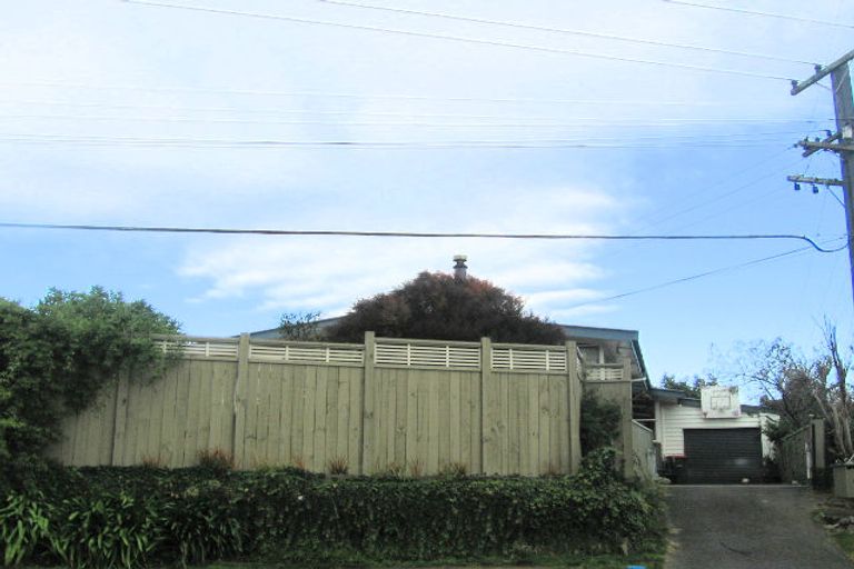 Photo of property in 30 Eatwell Avenue, Paraparaumu Beach, Paraparaumu, 5032