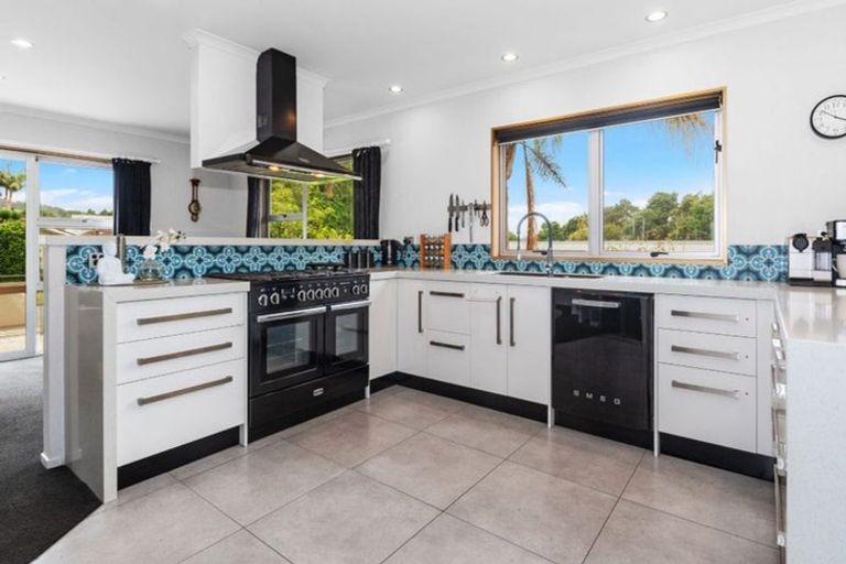 Photo of property in 17 Kotare Crescent, Maunu, Whangarei, 0110