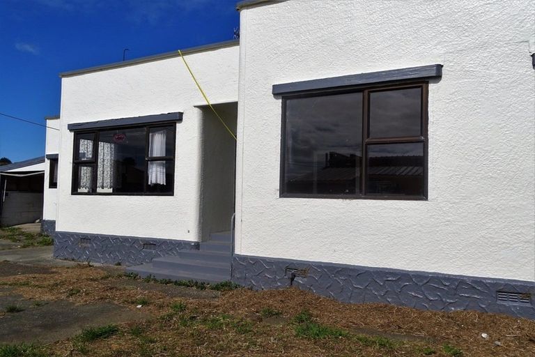 Photo of property in 246d Marine Parade, Bluff, 9814