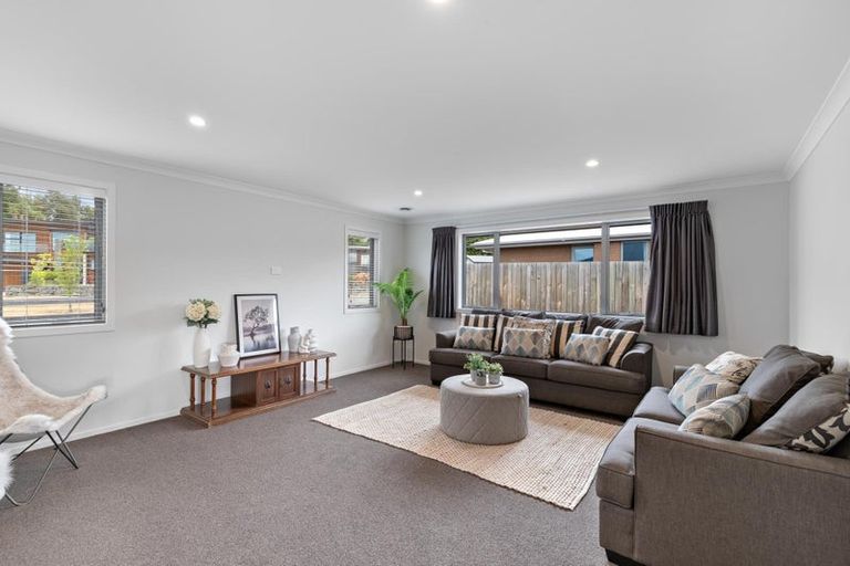Photo of property in 5 Turnbull Crescent, Wanaka, 9305