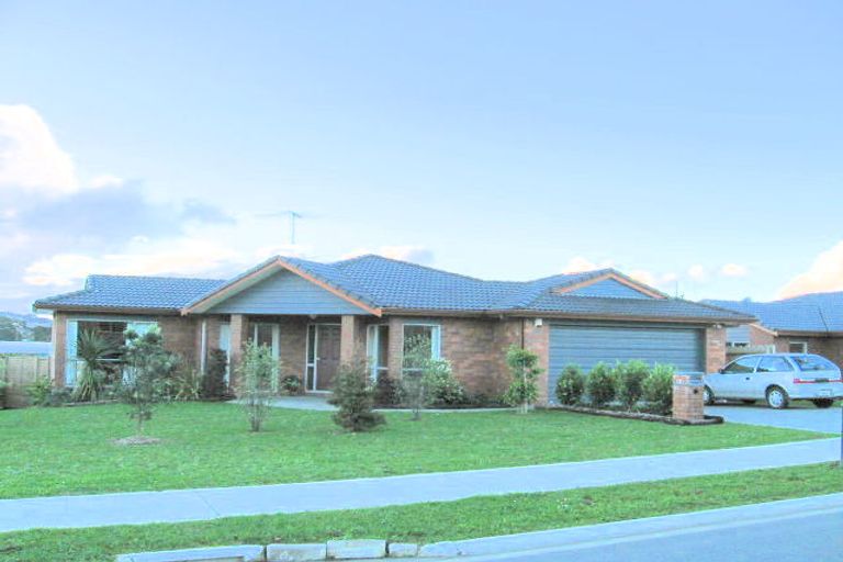 Photo of property in 1 Neaptide Close, Red Beach, 0932