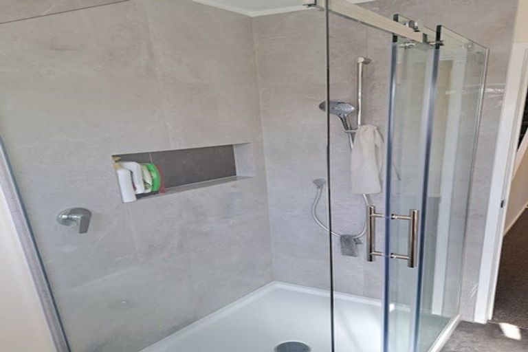 Photo of property in 26 Oakmont Place, Wattle Downs, Auckland, 2103