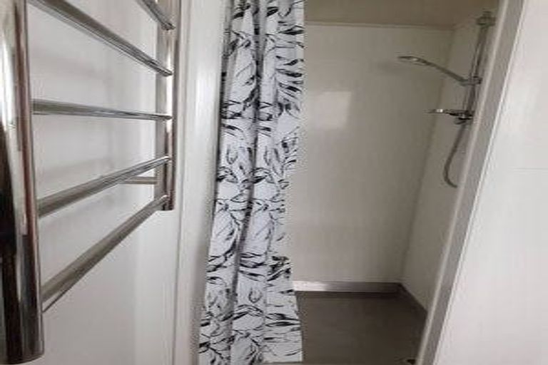 Photo of property in 5/6 Russell Street, Feilding, 4702