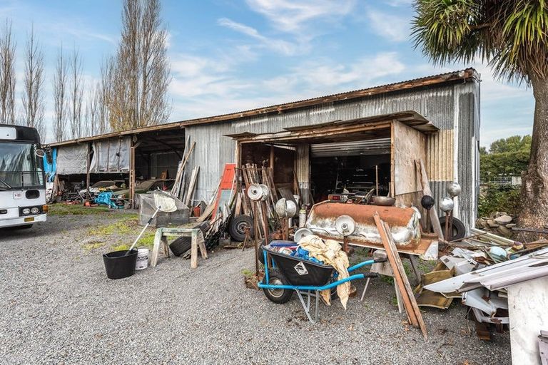 Photo of property in 68 Walters Road, Marshland, Christchurch, 8051