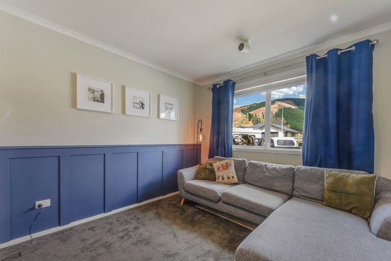 Photo of property in 40 Huntaway Close, Stoke, Nelson, 7011