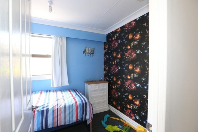 Photo of property in 20 Parris Street, Moturoa, New Plymouth, 4310