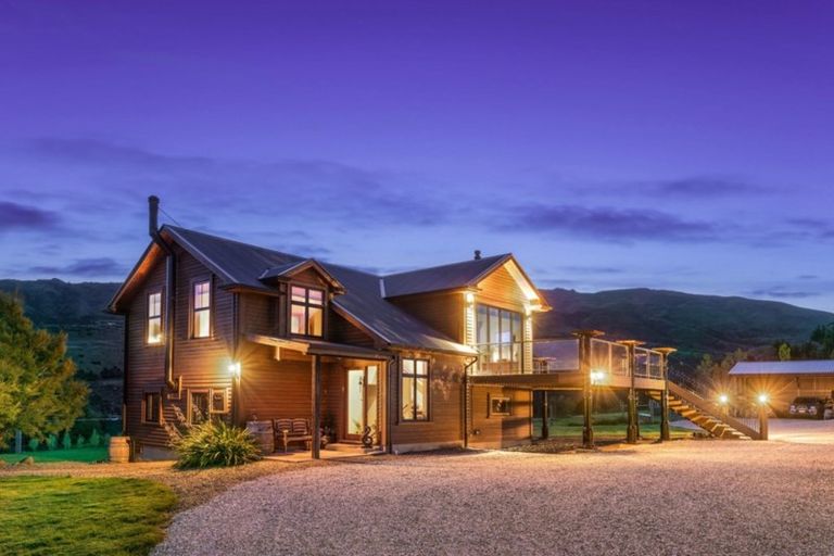 Photo of property in 86 Riverview Road, Queensberry, Cromwell, 9383