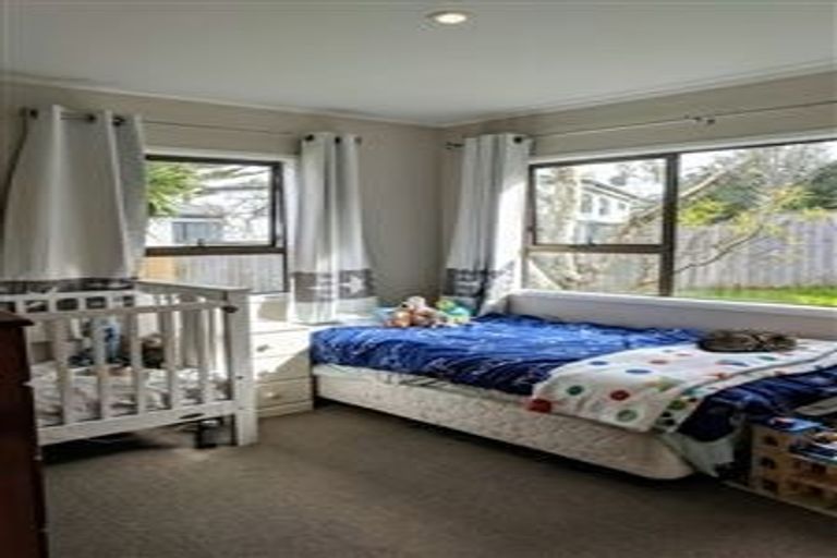 Photo of property in 24 Orton Street, Glenfield, Auckland, 0627