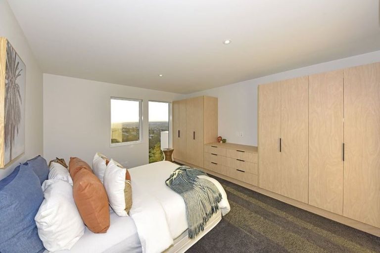 Photo of property in 85 Longhurst Terrace, Cashmere, Christchurch, 8022