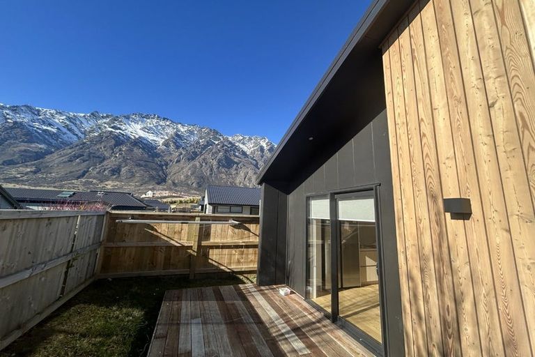 Photo of property in 8 Corriedale Road, Jacks Point, 9371