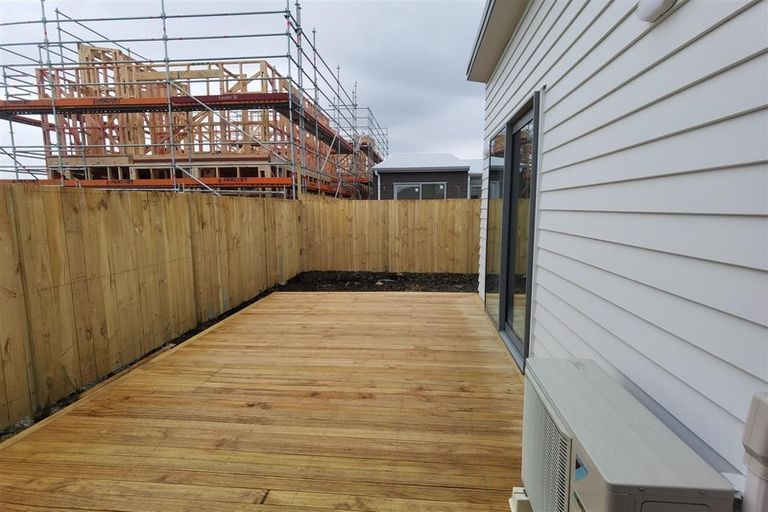 Photo of property in 6 Fredrick Hanson Road, Papakura, 2110