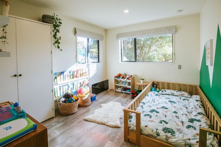 Photo of property in 70 Lagoon Avenue, Albert Town, Wanaka, 9305