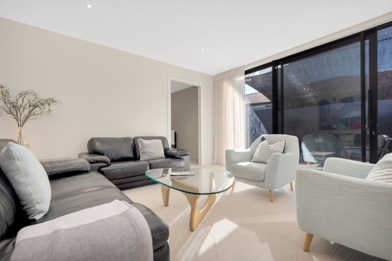 Photo of property in 33 Montia Close, Papamoa Beach, Papamoa, 3118