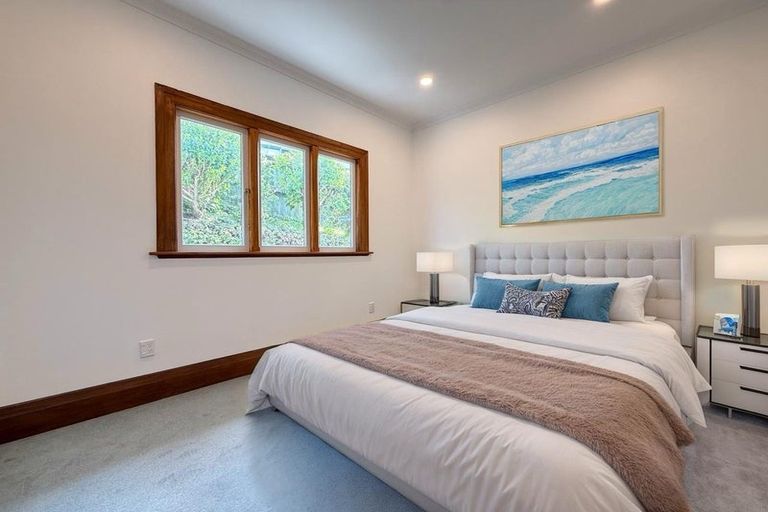 Photo of property in 8 Lower Watt Street, Wadestown, Wellington, 6012