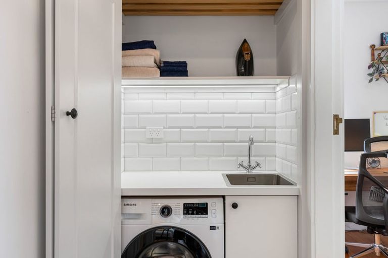 Photo of property in 3/64 Victoria Road, Devonport, Auckland, 0624