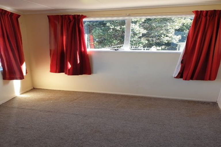 Photo of property in 16 Albany Street, Patea, 4520