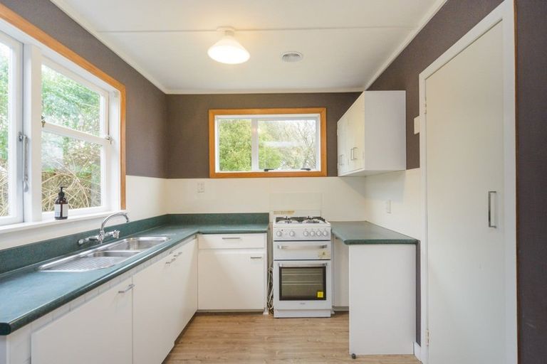 Photo of property in 25 Kingswood Street, Takaro, Palmerston North, 4412