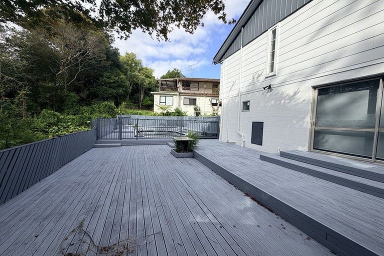 Photo of property in 30 Glencourt Place, Glenfield, Auckland, 0629