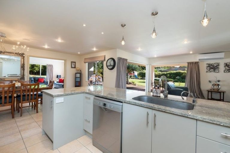 Photo of property in 32 Blue Marlin Drive, Kerikeri, 0230