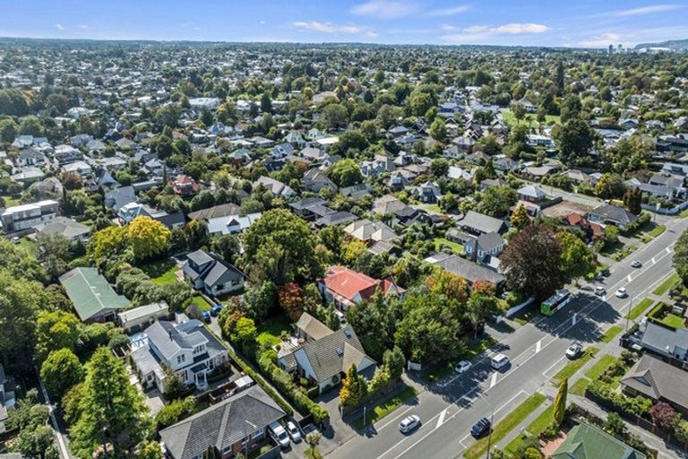 Photo of property in 48 Memorial Avenue, Ilam, Christchurch, 8053