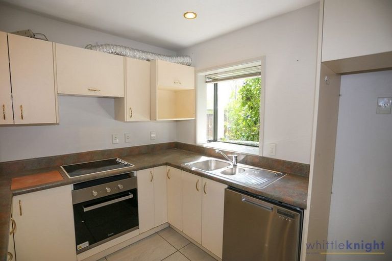 Photo of property in 4/21 Darvel Street, Riccarton, Christchurch, 8011