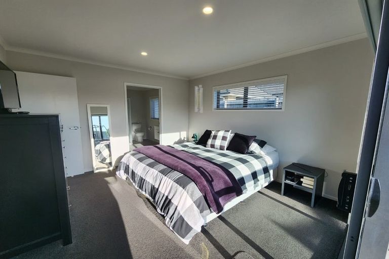 Photo of property in 15 Harding Drive, Papamoa Beach, Papamoa, 3118
