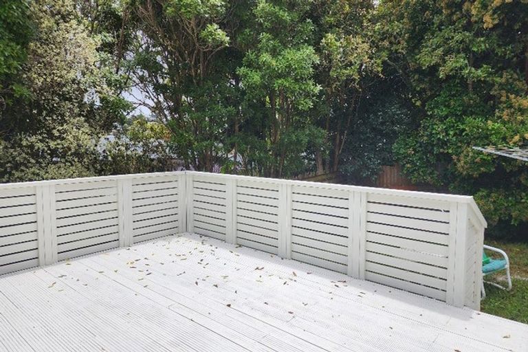 Photo of property in 1/27 Elliott Avenue, Bayview, Auckland, 0629
