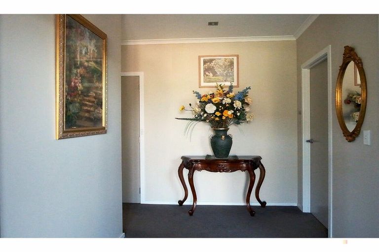 Photo of property in 1 Eric Batchelor Place, Waimate, 7924
