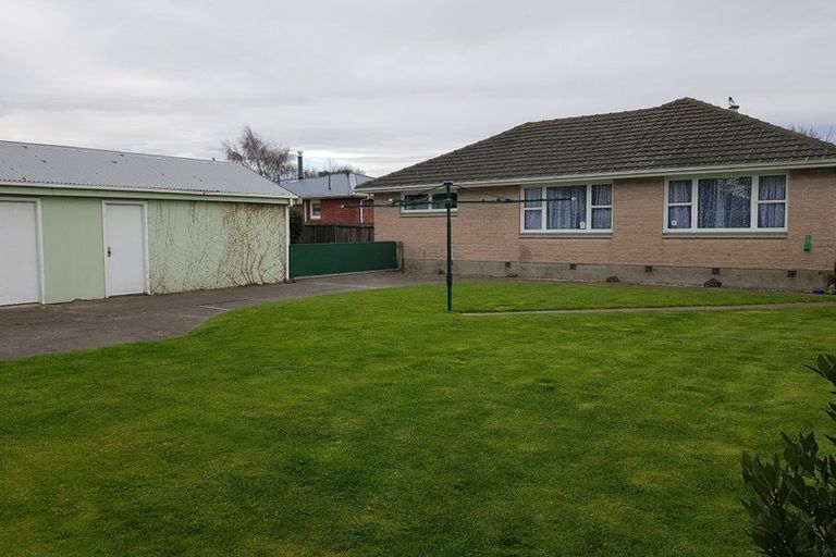 Photo of property in 11 Carruthers Street, Ilam, Christchurch, 8041