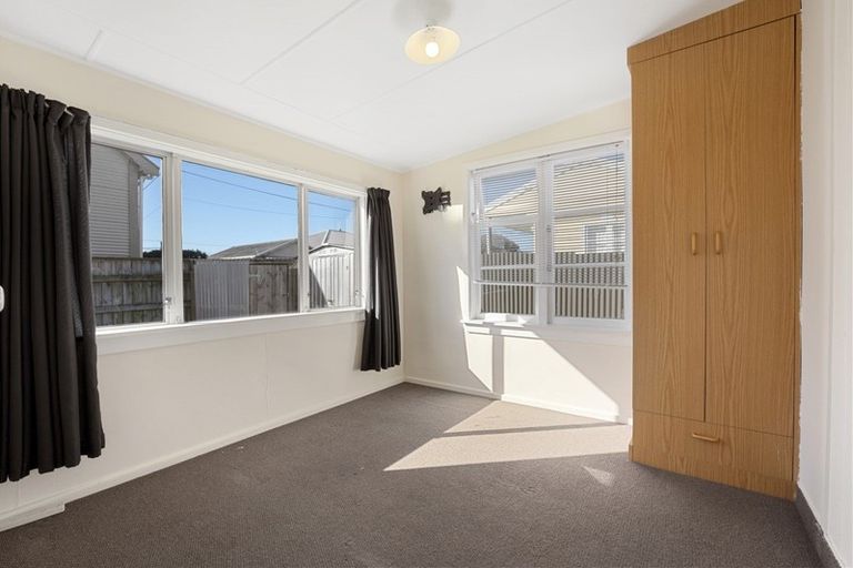 Photo of property in 35a Kent Street, Levin, 5510