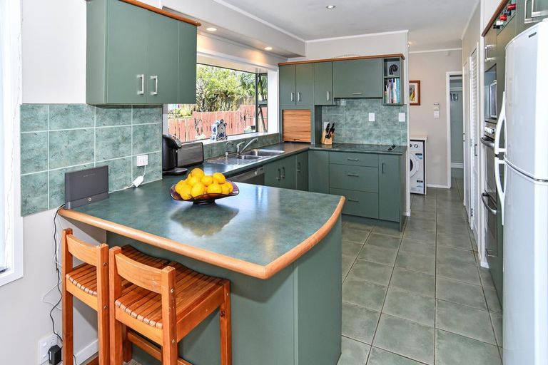 Photo of property in 11 Lakeside Drive, Pahurehure, Papakura, 2113