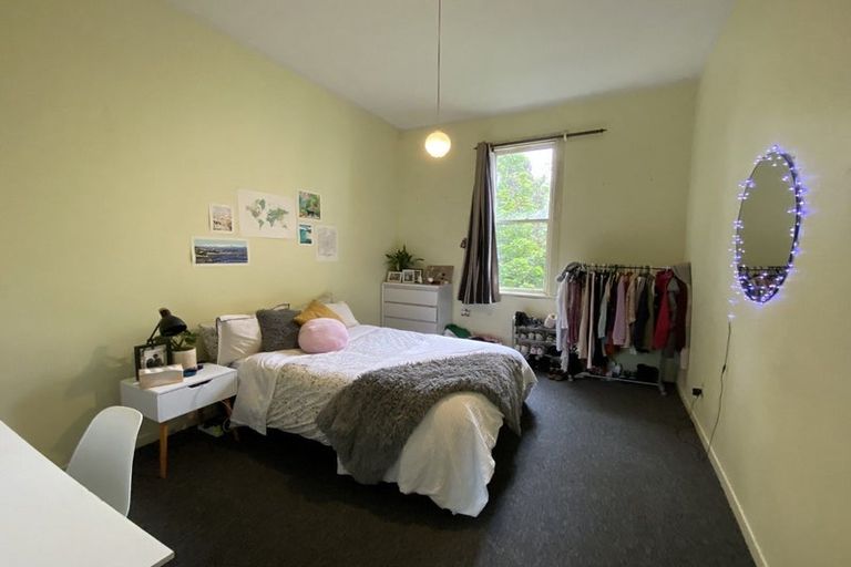 Photo of property in 74 Fairlie Terrace, Kelburn, Wellington, 6021