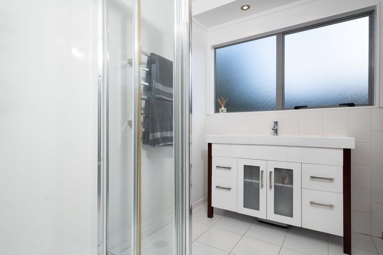 Photo of property in 244 Waitemata Drive, Ranui, Auckland, 0612