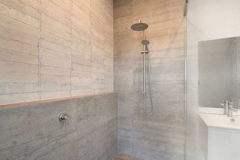 Photo of property in 2 Rangeview Rise, Foxton Beach, Foxton, 4815