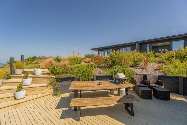 Photo of property in 7 Mason Rise, Tairua, 3508