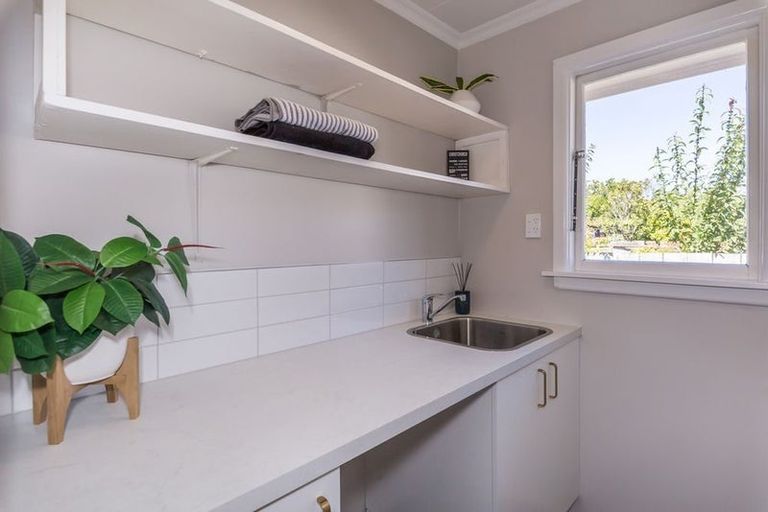 Photo of property in 1/304 Withells Road, Avonhead, Christchurch, 8042